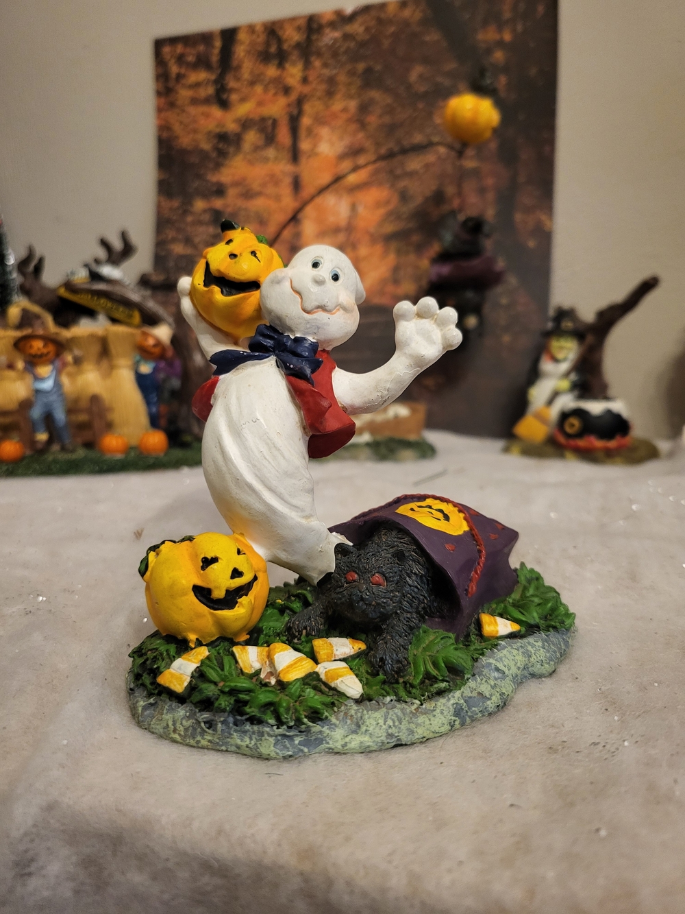 Vintage 2004 Halloween Ghost Resin Figurine Decor Cute Ghost & Black Cat 3.5"